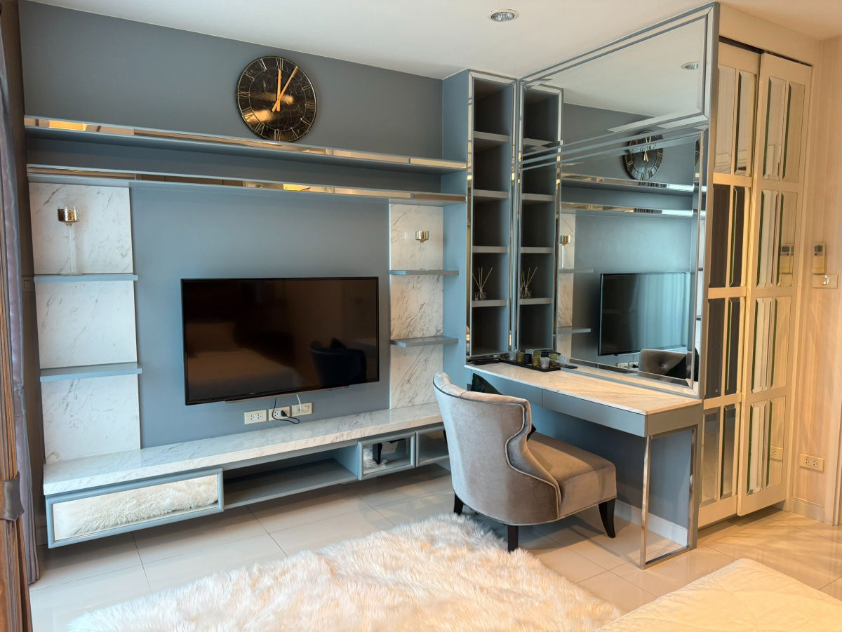 รูป ให้เช่าทาวน์โฮม 3 ชั้น 4 ห้องนอน ห้องน้ำในตัวทุกห้อง ตกแต่งหรู บรรยากาศหมู่บ้านเงียบสงบ - รูปที่ 4/27