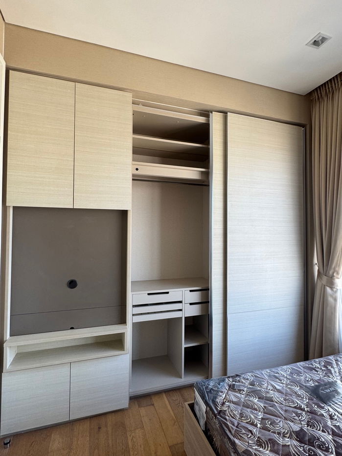 รูป ให้เช่า ✨ The Saint Residences ✨ เฟอร์นิเจอร์ และ เครื่องใช้ไฟฟ้าครบ ใกล้ BTS ห้าแยกลาดพร้าว - รูปที่ 4/11