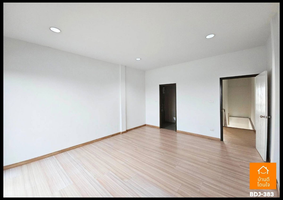 รูป ทำเลทองทำธุรกิจ HomeOffice City Link พระราม9-ศรีนครินทร์ (17.9 ตร.ว.) 3 นอน 3 น้ำ ริมถนนคู่ขนานกาญจนา - รูปที่ 26/34