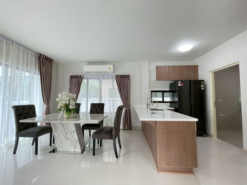 รูป 💙💛❤️ขายด่วน! บ้านเดี่ยว “เศรษฐสิริ วัชรพล” โดยแสนสิริ ✨ รีโนเวทใหม่ทั้งหลัง พร้อมเข้าอยู่ทันที ไม่ต้องแต่งเพิ่ม! - รูปที่ 18/22