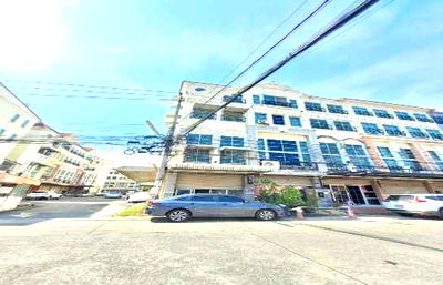 ทาวน์โฮม กรุงเทพมหานคร : ขาย ทาวน์โฮม คาซ่า ยูเรก้า บางแค 17 ตรว 224 ตรม 4 นอน 4 น้ำ 4 ชั้นครึ่ง หลังริม