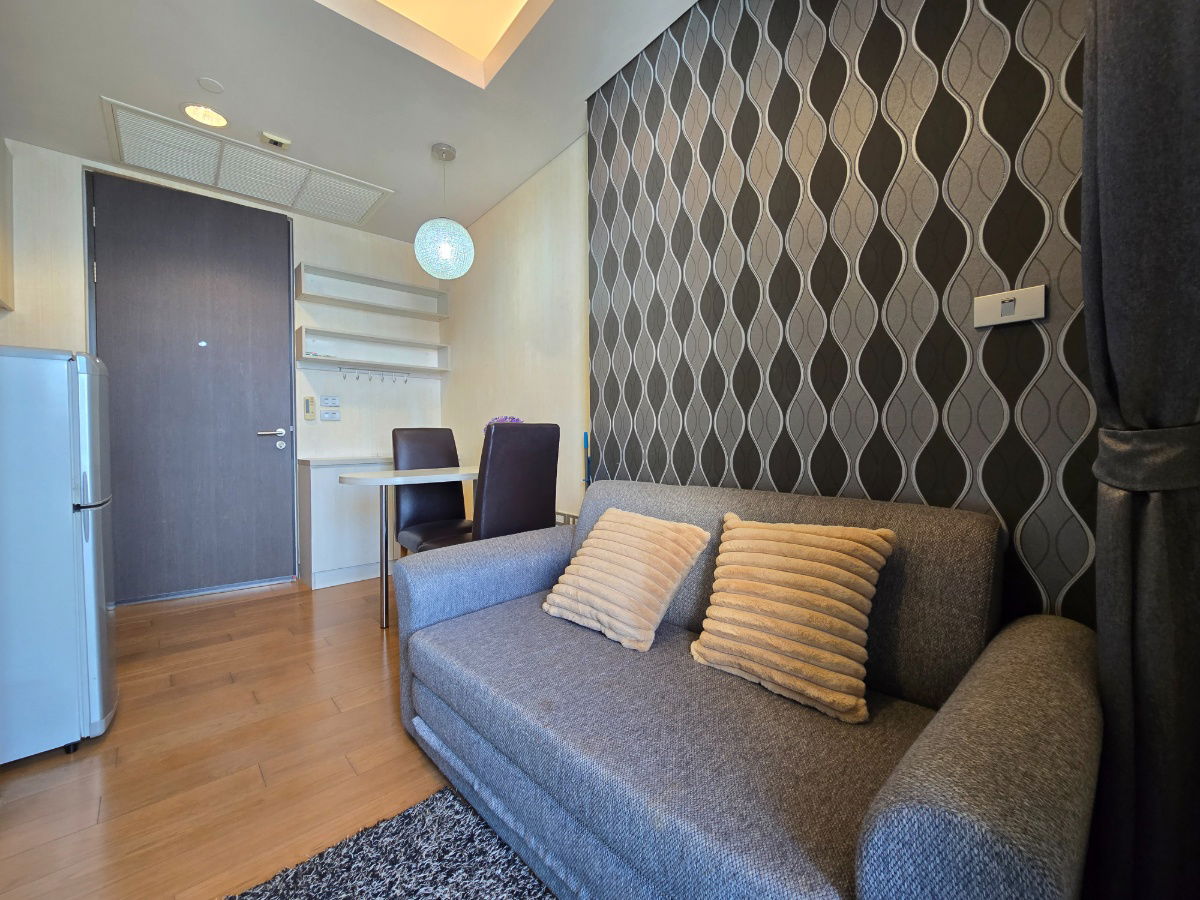 รูป คอนโดรหรู แต่งสวย เดอะ ลุมพินี 24 ชั้น 31 วิวเมืองโล่งสบาย ทำเลใจกลางเมือง  สุขุมวิทซอย 24 ห่างจาก BTS พร้อมพงษ์ เพียง 800 เมตร - รูปที่ 6/14