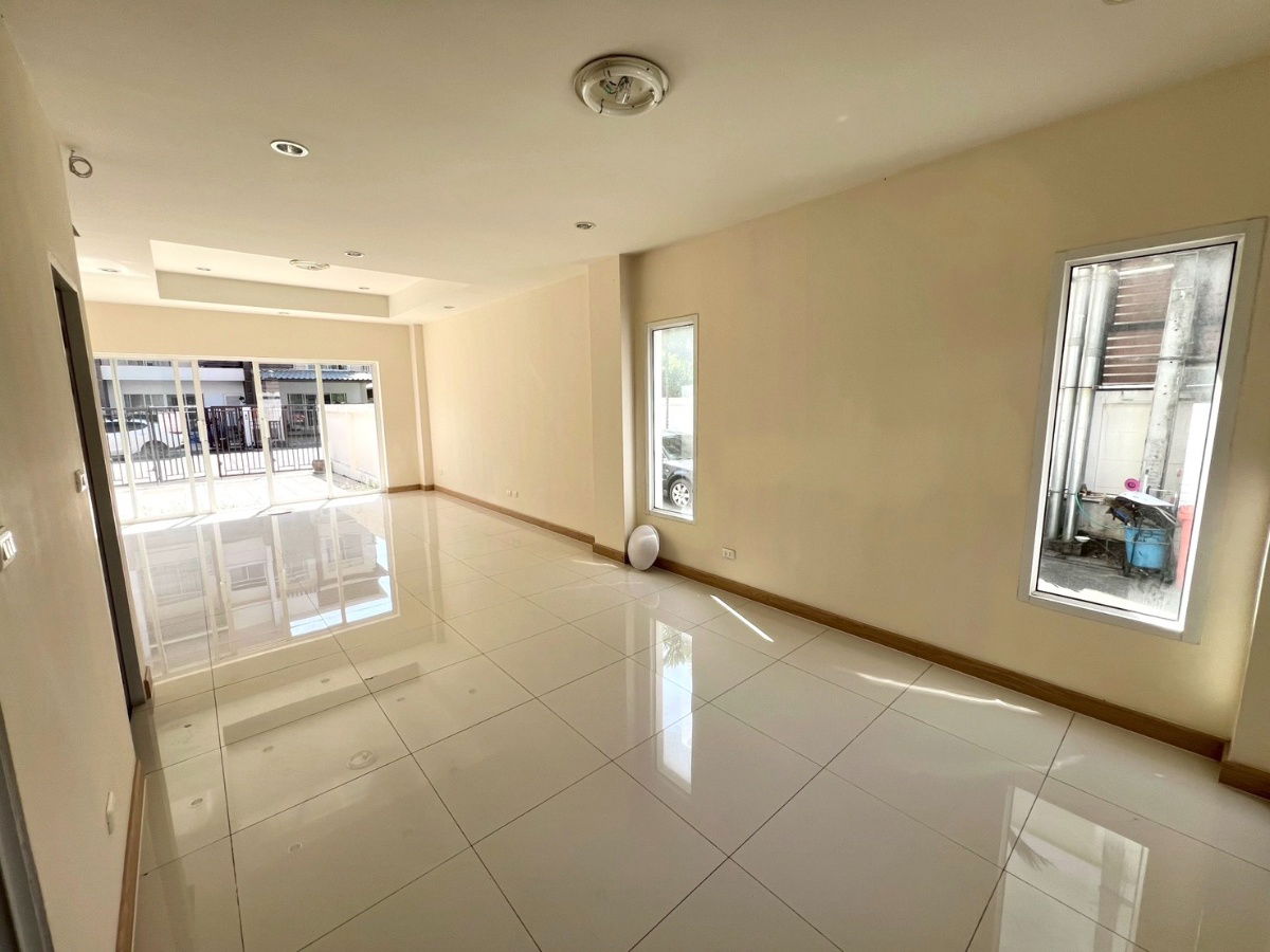 รูป 🚩ให้เช่า ทาวน์โฮม 3 ชั้น หลังมุม ใกล้ Central Eastville 5 นาที บ้านบุณณดา ซ.ประดิษฐ์มนูธรรม 10 | 3 ห้องนอน 4 ห้องน้ำ 🛣️ใกล้เลียบด่วน - รูปที่ 5/20