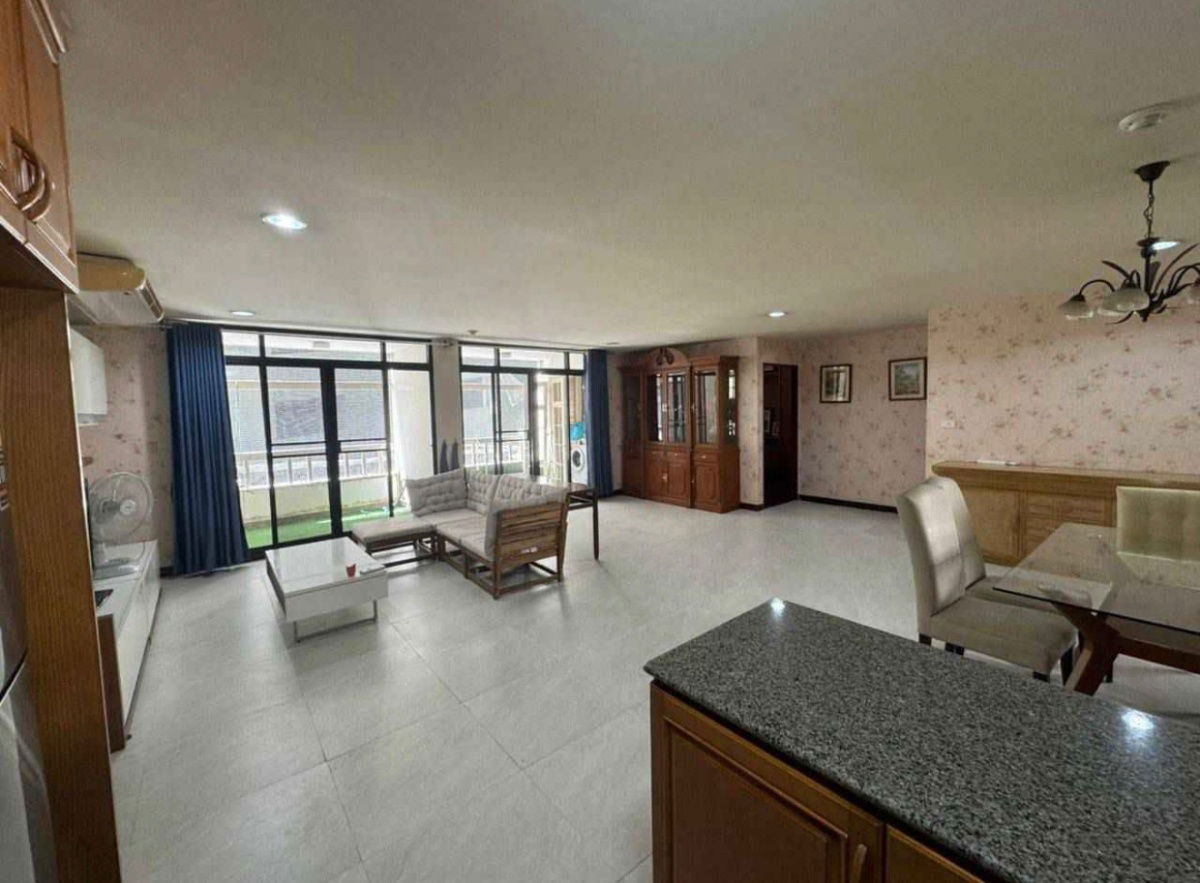 รูป ให้เช่า Baan Chan ทองหล่อ 25 คอนโดพื้นที่กว้าง 145ตรม ชั้น 3 3 ห้องนอน 2 ห้องน้ำ ทำเลใจกลางทองหล่อ - รูปที่ 2/10