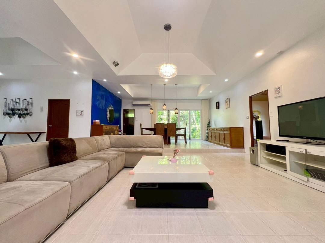 picture European-Thai Home Village 12.9 million baht - 4/20