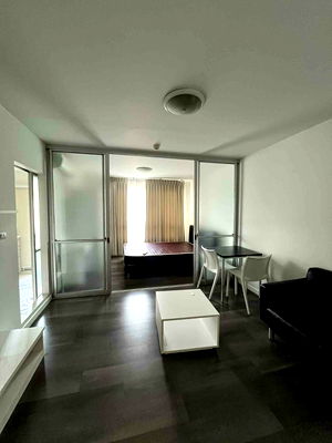 Condos for rent Rangsit-Nakhon Nayok Road : For rent Dcondo Campus Resort Rangsit nearby Thammasart University.