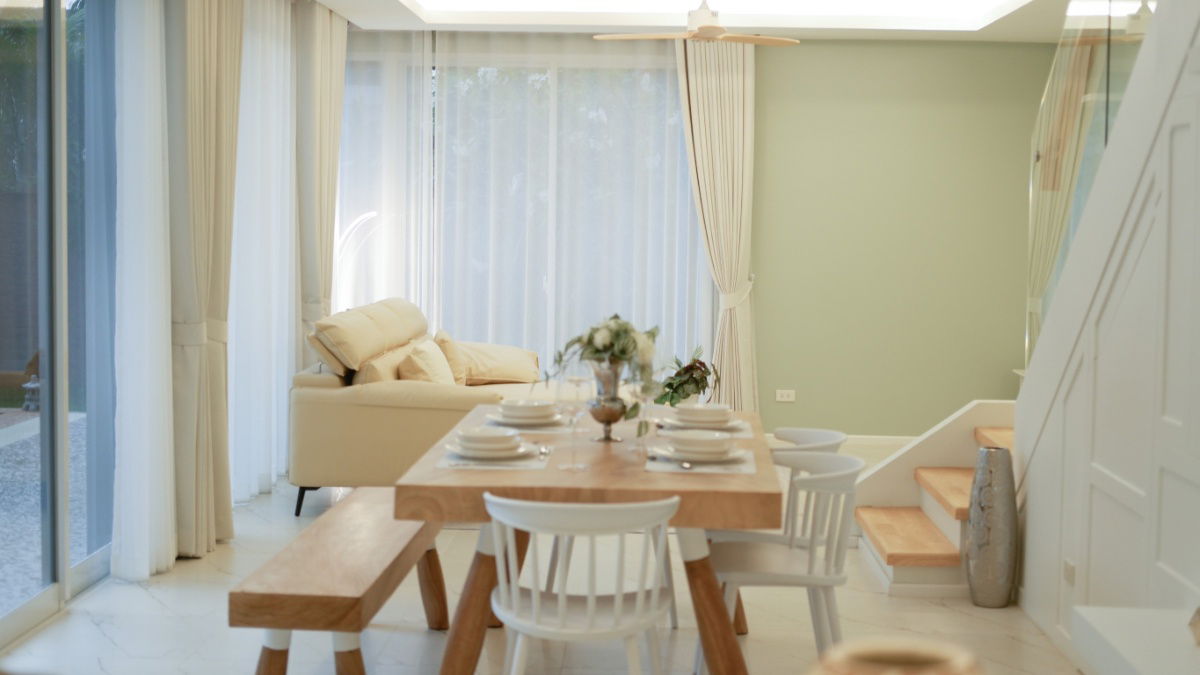 รูป ให้เช่า Pool Villa 2 ชั้น  4 ห้องนอน 5 ห้องน้ำ 1 ห้องรับแขก 1 ห้องครัว   - รูปที่ 8/24