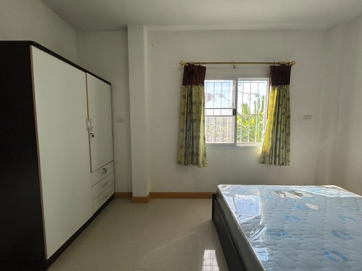 รูป ขายทาวน์เฮาส์ 2 ชั้นพื้นที่ใหญ่กว่ามาตรฐาน มอบความรู้สึกเหมือนอยู่บ้านเดี่ยว หมู่บ้านฟ้าใสวิลล์ โครงการ 1 - รูปที่ 9/13