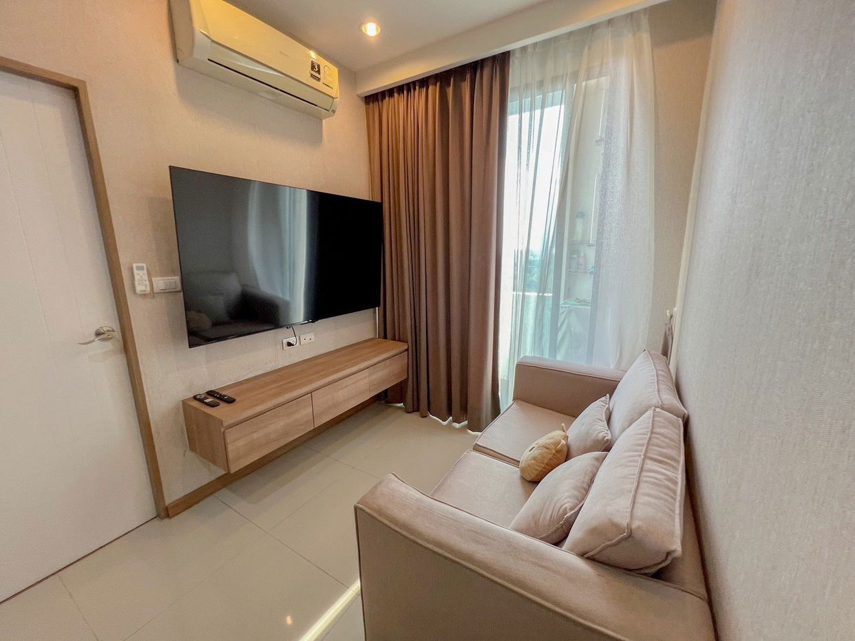 picture The Green Boulevard Condo 1 Bedroom for Rent - 2/13