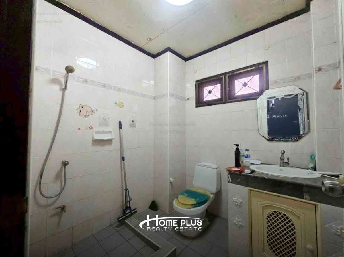 รูป บ้านเดี่ยว 2 ชั้น หมู่บ้านธนาสุข ซอยเพชรเกษม81 (ขายพร้อมกัน 2 หลัง) - รูปที่ 26/30