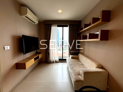 Condos for rent : 1 Bed Nice Room 35.19 sq.m. Good Location Close to BTS Ekkamai 500 m. & Gateway, Major Ekkamai at Rhythm Sukhumvit 42 Condo / For Rent