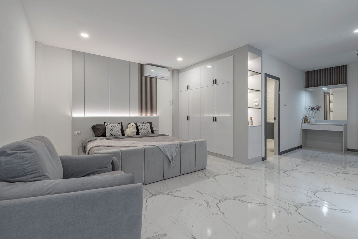 รูป ขายบ้านเดี่ยว 5 ห้องนอน พูลวิลล่า อีสต์ปัตตา - รูปที่ 27/28