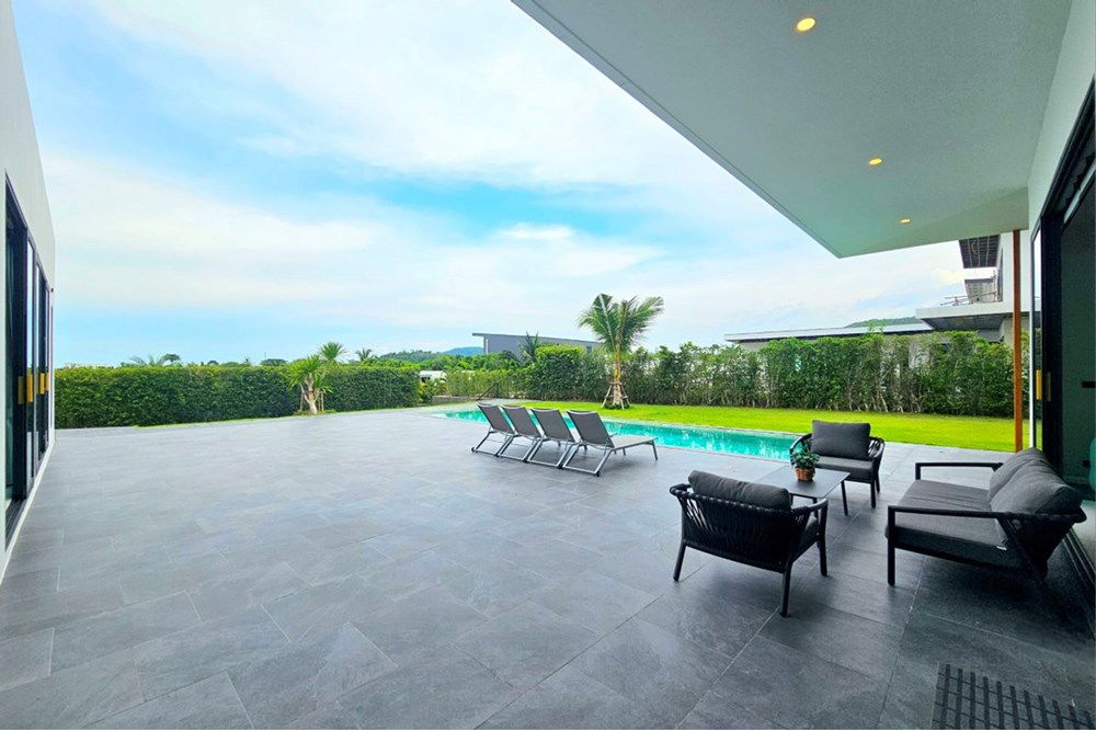 รูป [920601001-538] Brand New Modern Luxury Villa in Hua Hin 126 For Sale - รูปที่ 8/79