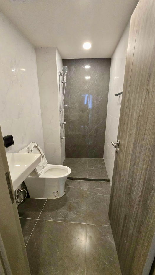 รูป code : E143 ให้เช่าคอนโด ออริจิ้น ปลั๊ก แอนด์ เพลย์ สิรินธร สเตชั่น (Origin Plug & Play Sirindhorn Station) | ห้องสตูดิโอ คอนโดใหม่ ไม่เคยปล่อยเช่า  - รูปที่ 5/8