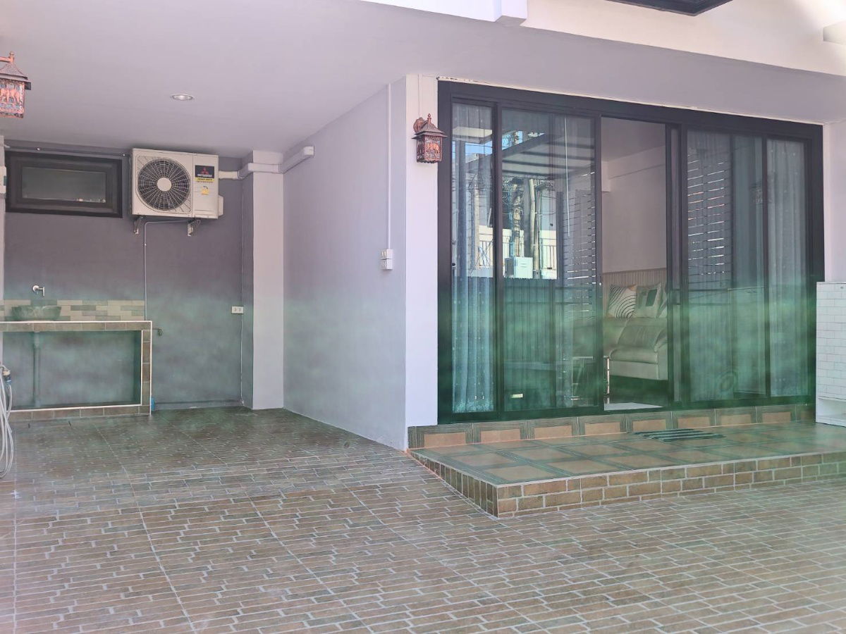 รูป [เช่า] ทาวน์เฮ้าส์ 2 ชั้น ตกแต่งหรู พร้อมอยู่ ย่านพระโขนง / เอกมัย - รูปที่ 3/15