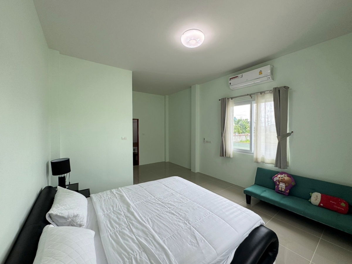 รูป KT0013📲LineID @556ryccg🏡บ้านทุ่งกลมตาลหมัน 67 ตรว 3 ห้องนอน 2 ห้องน้ำ แถมเฟอร์นิเจอร์ สภาพดี หนองปรือ บางละมุง ชลบุรี - รูปที่ 5/15