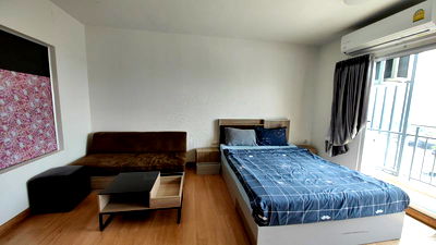 Condos for sale Jomtien Sai 2 : Supalai Mare Pattaya Fully Furnished Studio for Sale in Thepprasit
