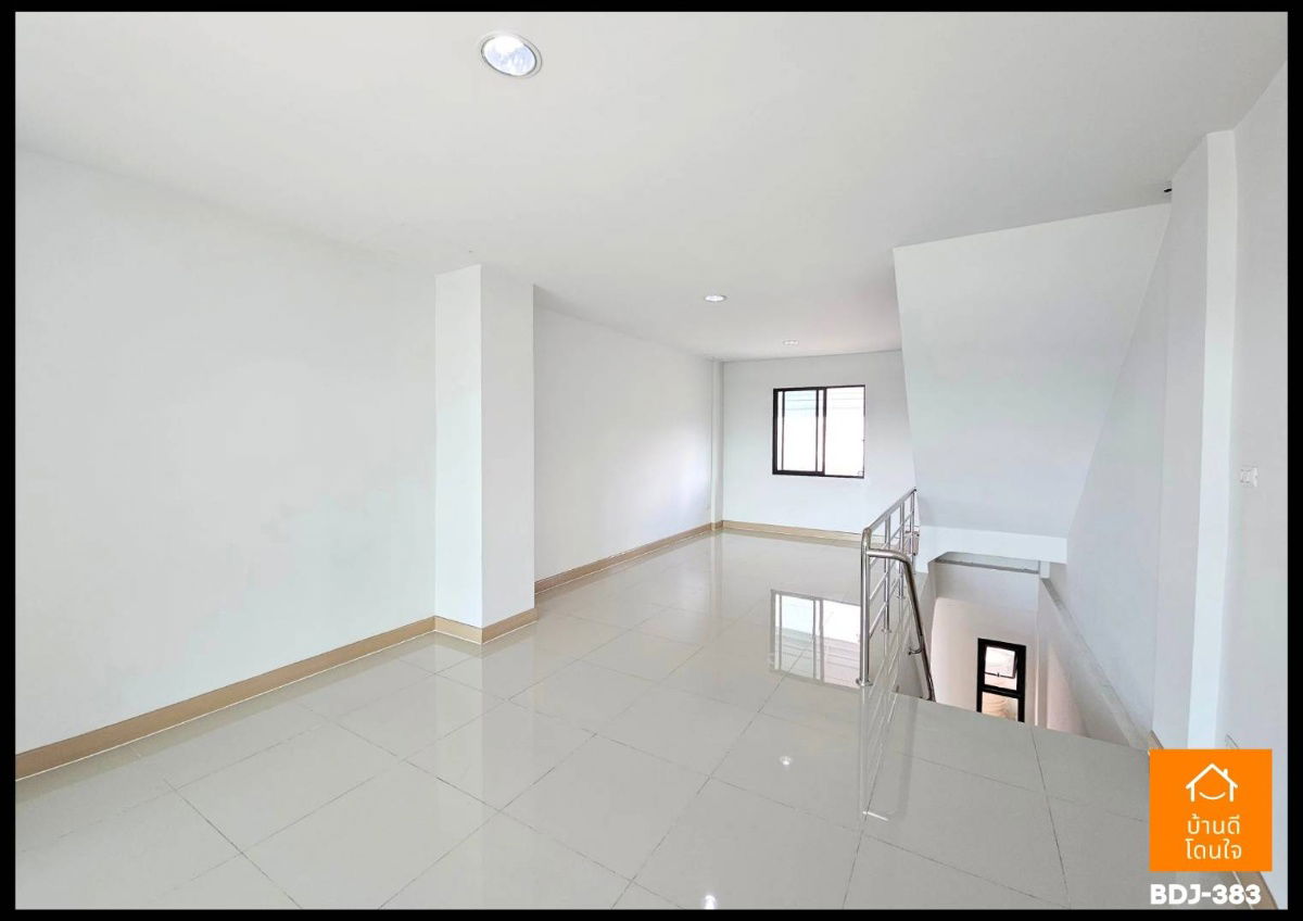 รูป ทำเลทองทำธุรกิจ HomeOffice City Link พระราม9-ศรีนครินทร์ (17.9 ตร.ว.) 3 นอน 3 น้ำ ริมถนนคู่ขนานกาญจนา - รูปที่ 13/34