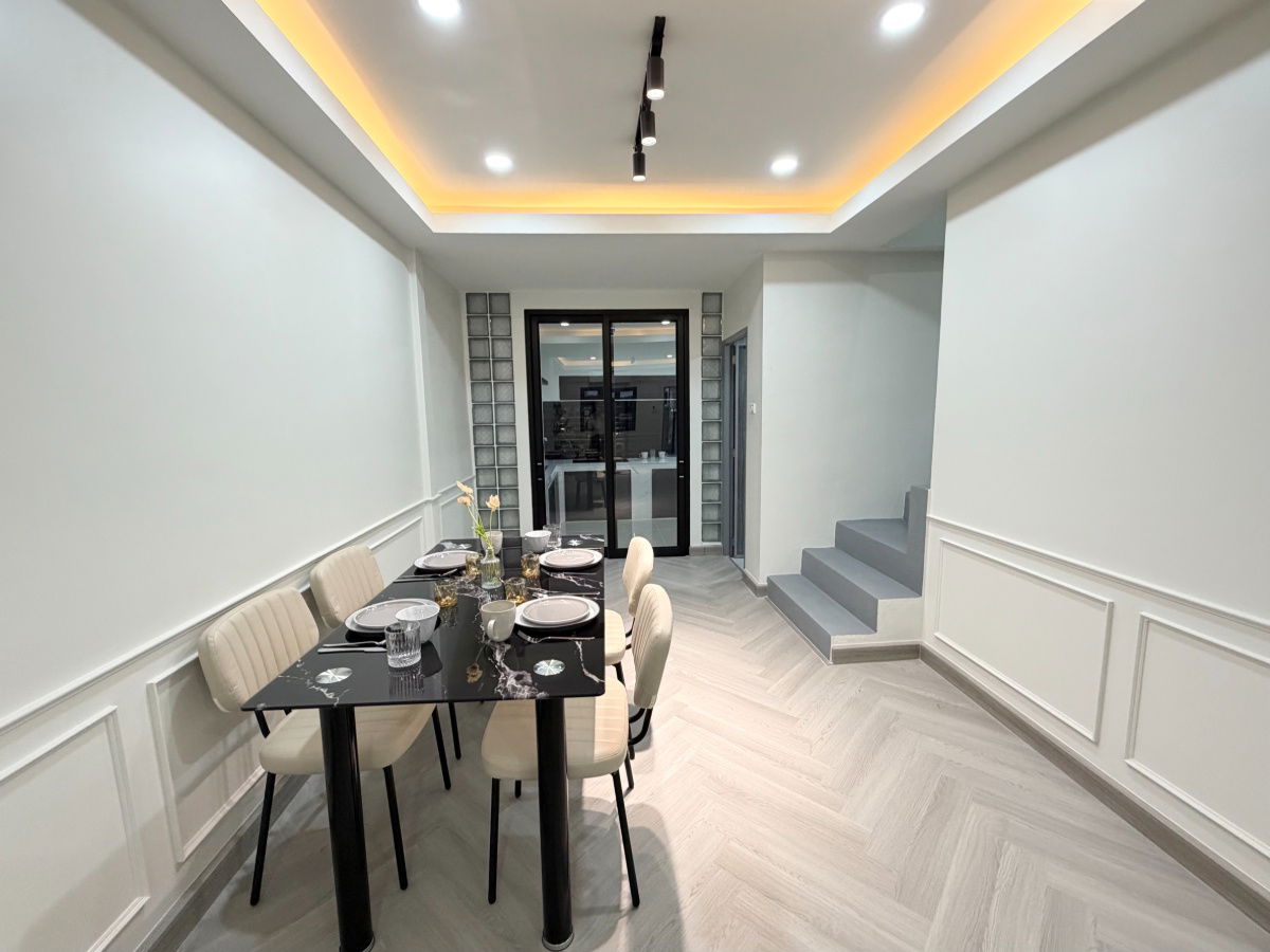 รูป ทาว์นโฮมรีโนเวทใหม่ทั้งหลัง พร้อมเข้าอยู่ โชคชัย 4 ซอย 22 ใกล้รถไฟฟ้า ราคาน่ารักเพียง 3.79 M เท่านั้นน - รูปที่ 5/15