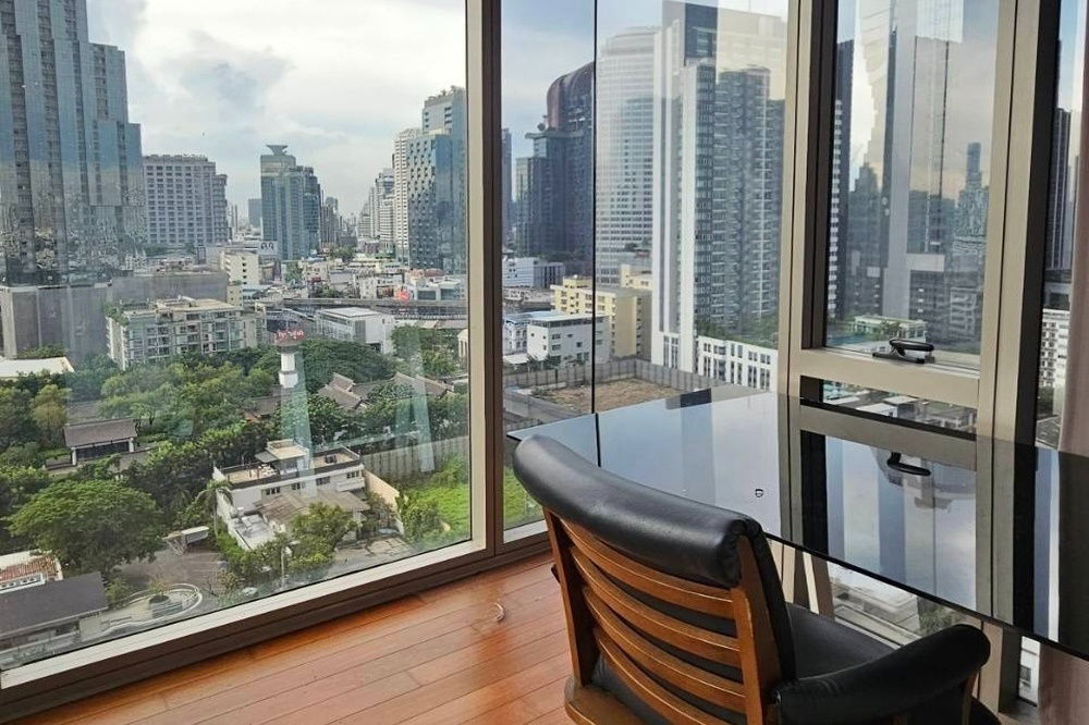 picture Sale with tenant! high floor13++, City View, North Facing, Pet Friendly !🔥 Code C20250800057.Ashton Morph 38, 1 bed, 1 bath, furnished, Special Deal! - 9/11