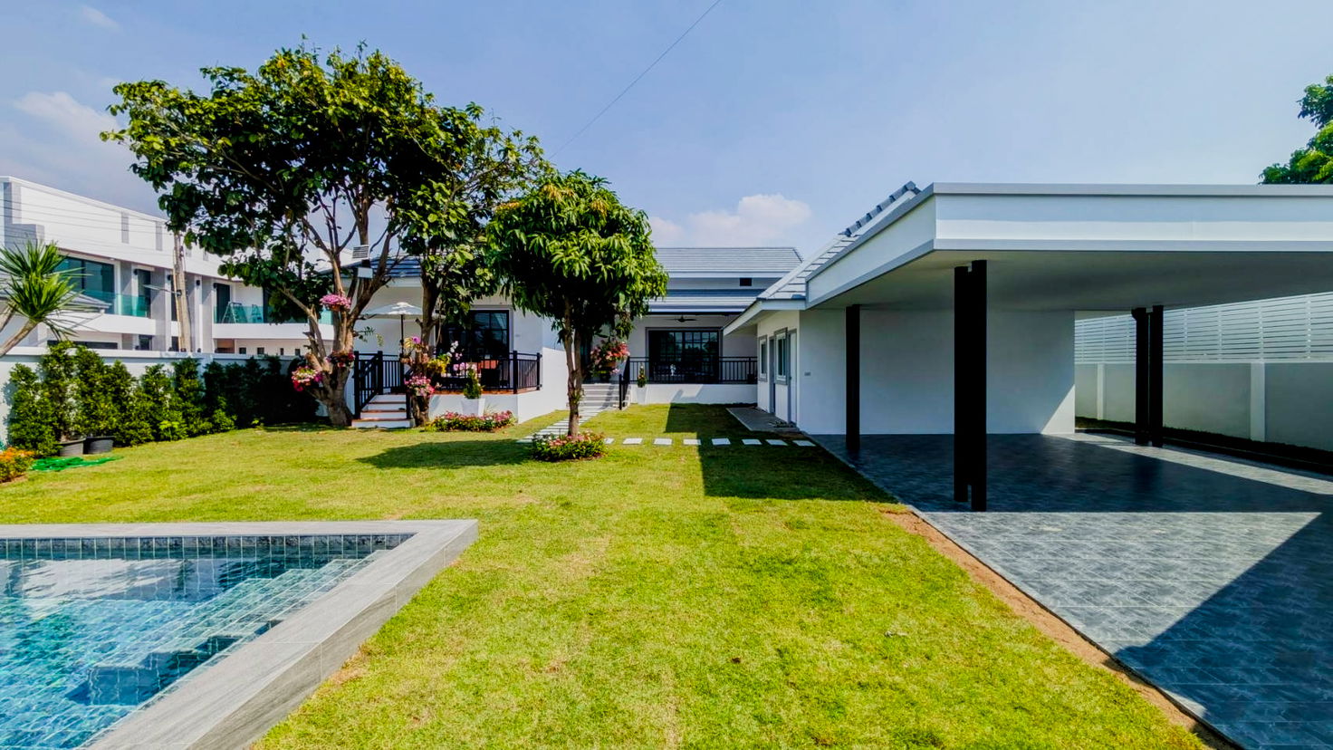 รูป ขายบ้าน 5 ห้องนอนกว้างขวาง – สยามคันทรีคลับ - รูปที่ 3/23