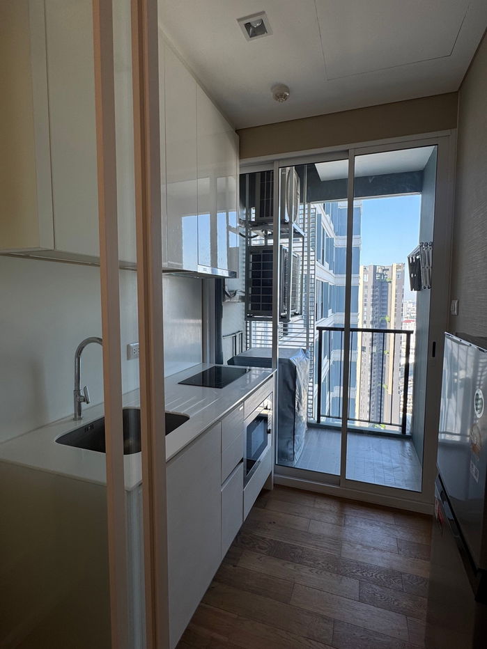 รูป ให้เช่า ✨ The Saint Residences ✨ เฟอร์นิเจอร์ และ เครื่องใช้ไฟฟ้าครบ ใกล้ BTS ห้าแยกลาดพร้าว - รูปที่ 10/11