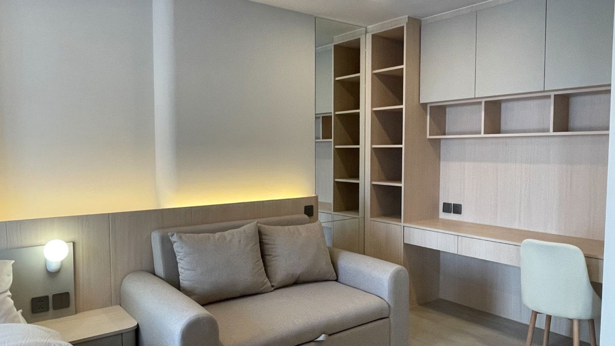 picture Studio room, premium built-in ✨ Aspire Onnut ✨ Good location near BTS On Nut • Ready to move in - 4/8