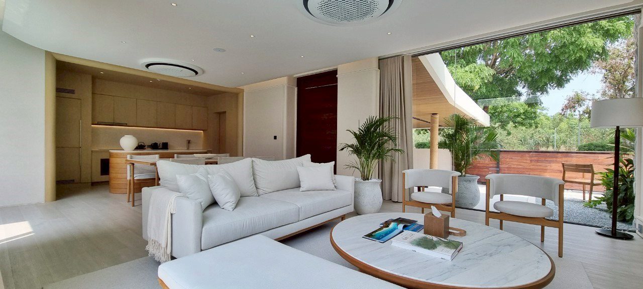 picture Luxury Modern Pool Villa in Na Jomtien for Sale - 6/25