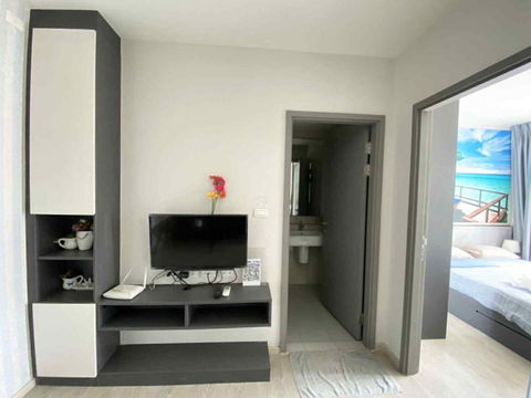 Sea View 1-Bedroom Condo for Sale – The Base Central Pattaya