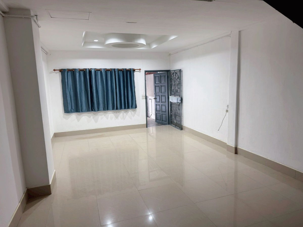 รูป เจ้าของให้เช่าเอง ทาวเฮ้า 2 ชั้น คูคต ลำลูกกาคลองสอง  อยู่ใกล้ตลาด  BTS  สะดวก - รูปที่ 4/7