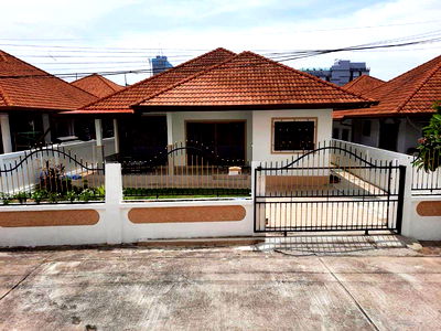 บ้านเดี่ยว ถนนเทพประสิทธิ์ : ขายบ้านเดี่ยว หมู่บ้านเอกมงคล ซอย 8 หนองปรือ บางละมุง ชลบุรี 