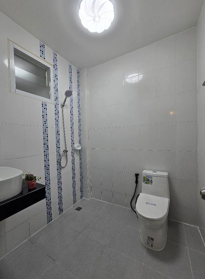 รูป ขายทาวน์เฮาส์หลังมุม 2 ห้องนอน รีโนเวทใหม่ ในพัทยาเหนือ - รูปที่ 8/10