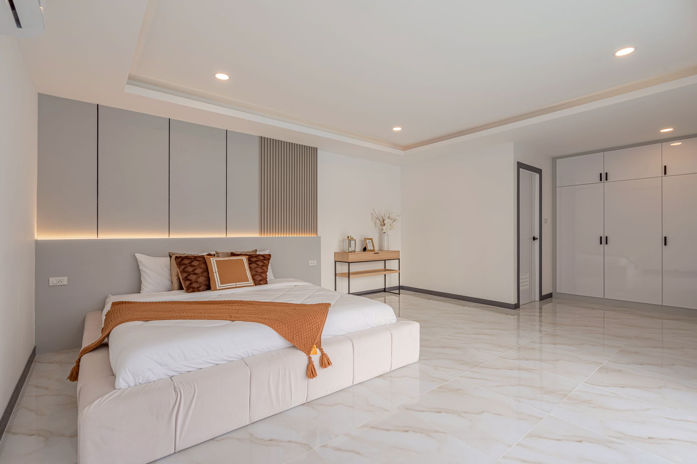 รูป ขายบ้านเดี่ยว 5 ห้องนอน พูลวิลล่า อีสต์ปัตตา - รูปที่ 21/28