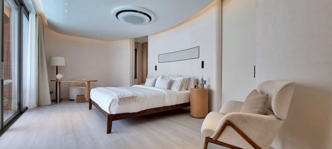 picture Luxury Modern Pool Villa in Na Jomtien for Sale - 15/25