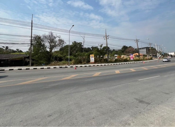 รูป ที่ดินชลบุรี ติดถนน 6 เลนส์ ตรงข้ามสวนเสือศรีราชา - รูปที่ 2/3