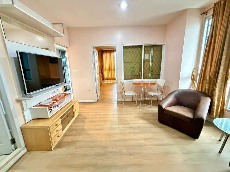 รูป Code: TP06
คอนโดไลฟ์แอท รัชดา-ห้วยขวาง
ห้องมุมติดวิวสวน เพียง 2 นาทีจาก MRT ห้วยขวาง (140 ม.)
- รูปที่ 2/8