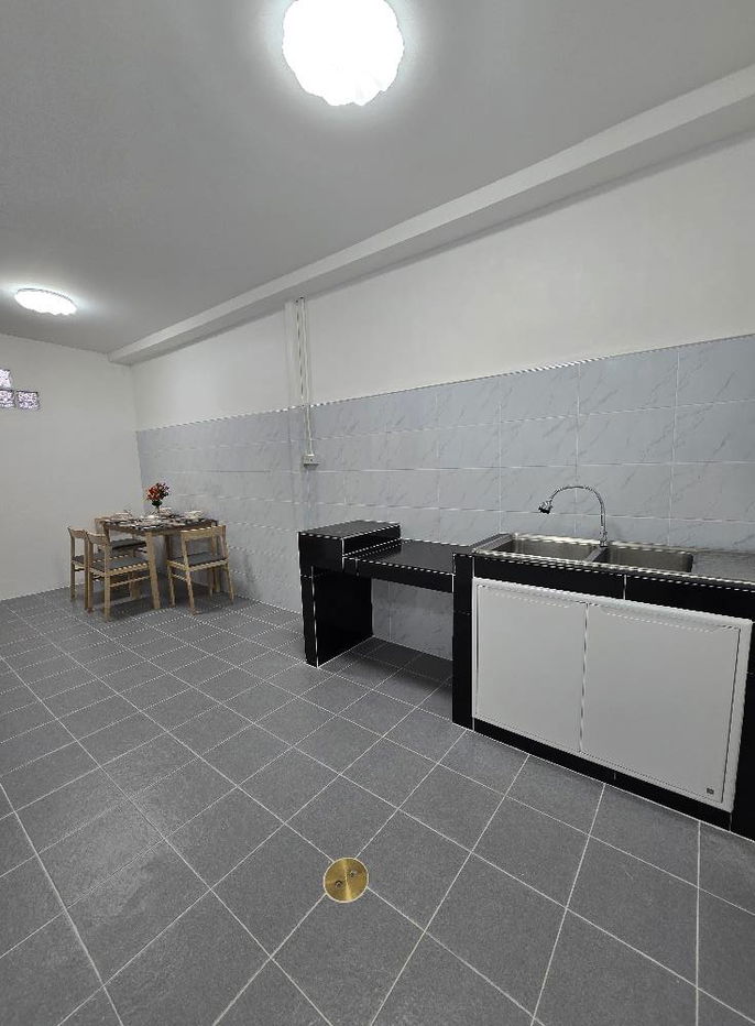 รูป ขายทาวน์เฮาส์หลังมุม 2 ห้องนอน รีโนเวทใหม่ ในพัทยาเหนือ - รูปที่ 3/10