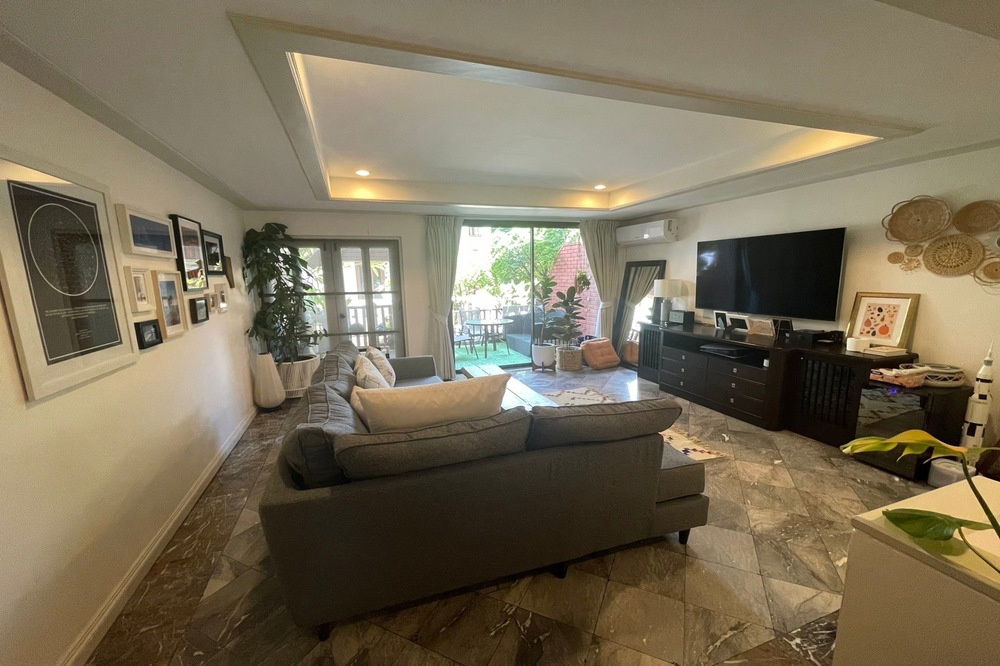 รูป ขายพร้อมผู้เช่า ทาวน์เฮ้าส์!! 4 ชั้น, หายาก!! 🔥 Code C20231000066.....Villa 49 Housing, 4 ห้องนอน, 4 ห้องน้ำ 1 ห้องแม่บ้าน, แต่งครบ, ราคาพิเศษ!!📣📣 - รูปที่ 2/12