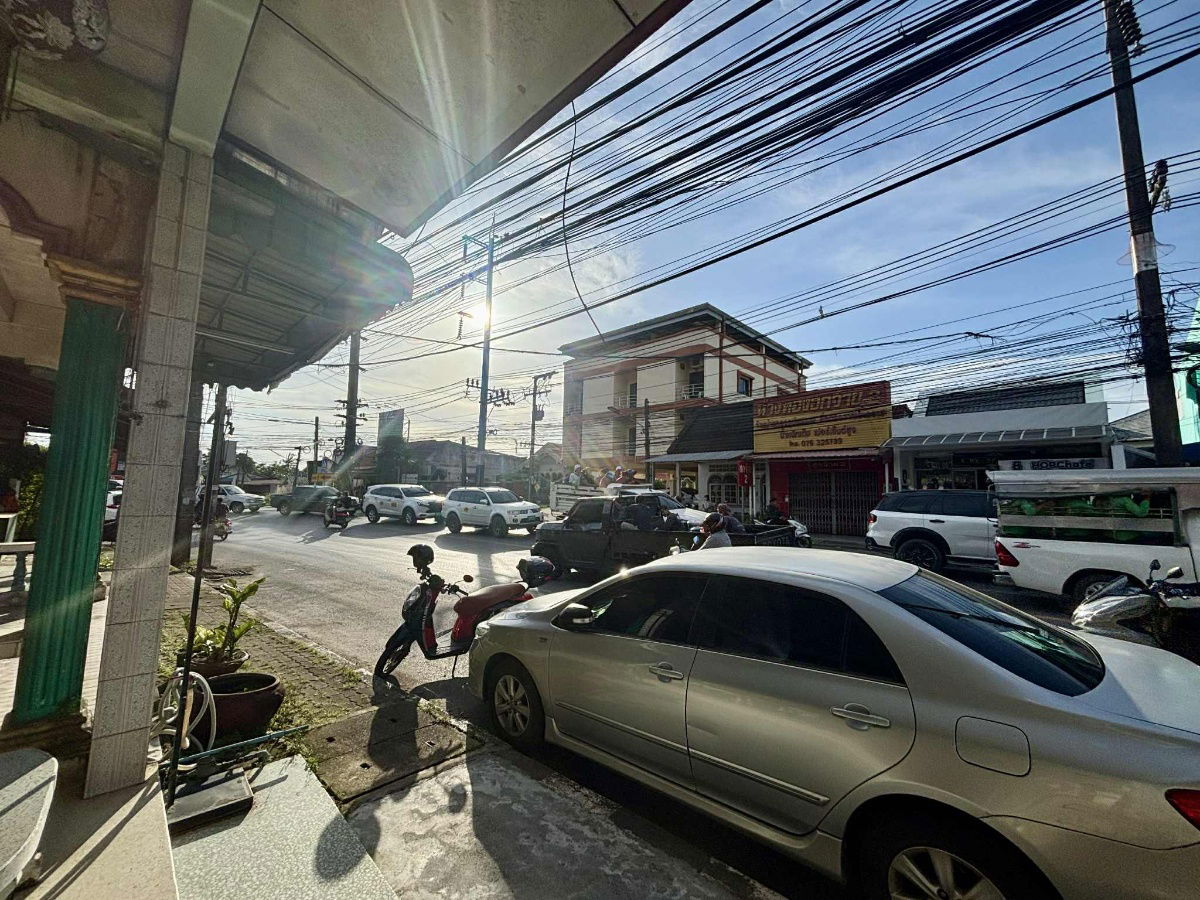 รูป ขายอาคารพาณิชย์ 2 ชั้น 48 ตรว. ติดถนนเชิงทะเล ทำเลทอง เจ้าของขายเอง-ต่อรองได้ - รูปที่ 2/10