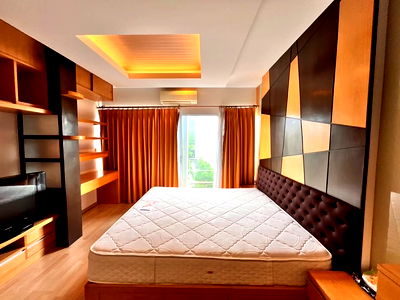 เช่าโฮมออฟฟิศ ทรู ทาวเวอร์ พัฒนาการ : ให้เช่า ทาวน์โฮม 3ชั้น noble cube พัฒนาการ หน้ากว้าง 5.5 เมตร 4ห้องนอน 3ห้องน้ำ 1จอดรถในบ้าน