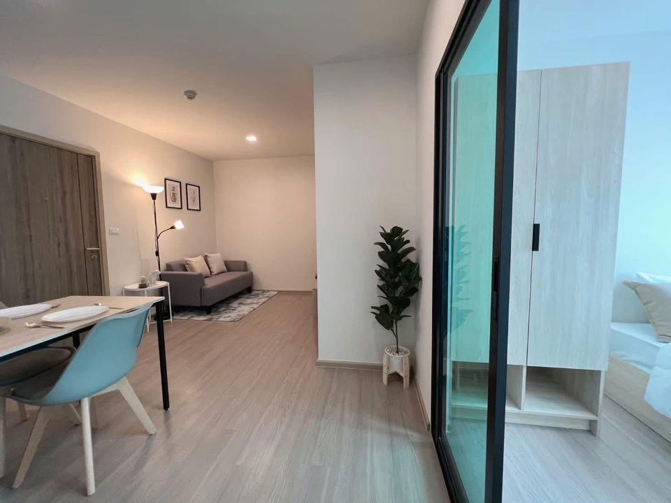 รูป code : E138 ให้เช่าคอนโด คอนโดมี นวนคร (Condo Me Navanakorn) | ห้องมุมชั้น 1 เงียบสงบ เฟอร์ครบ พร้อมเข้าอยู่ต้น ม.ค. 69 - รูปที่ 5/10