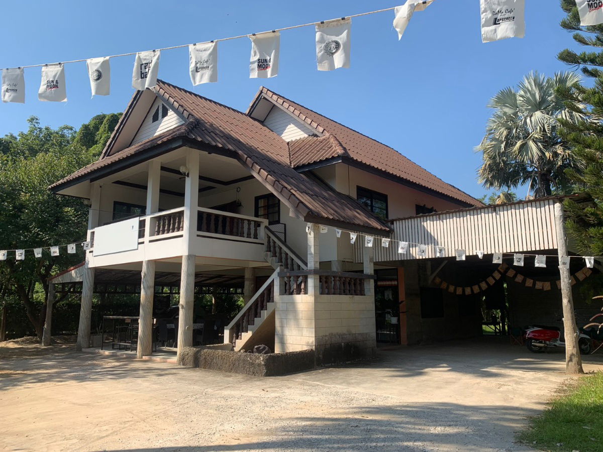 picture Two storey house for rent with 2 bedrooms,1 toilet and 1 kitchen. - 1/12