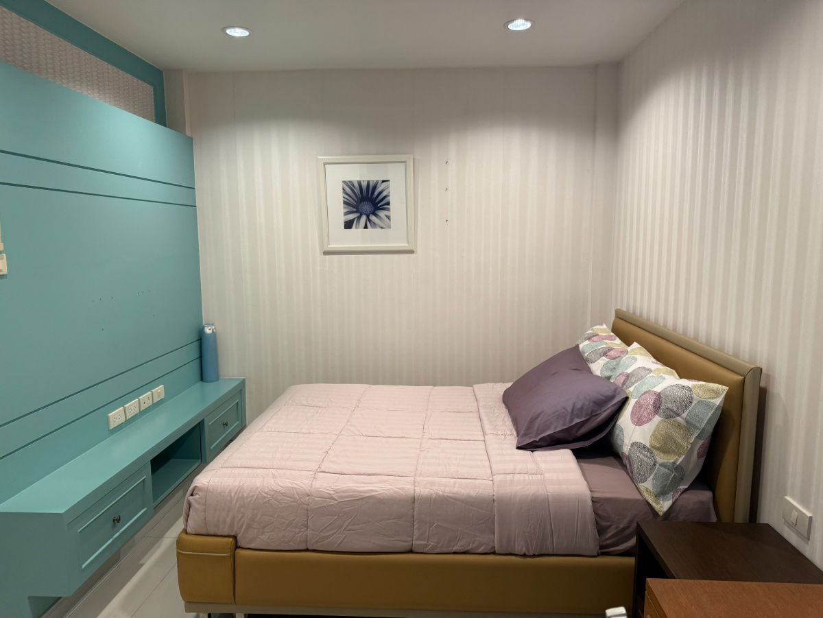 รูป ให้เช่าทาวน์โฮม 3 ชั้น 4 ห้องนอน ห้องน้ำในตัวทุกห้อง ตกแต่งหรู บรรยากาศหมู่บ้านเงียบสงบ - รูปที่ 5/27