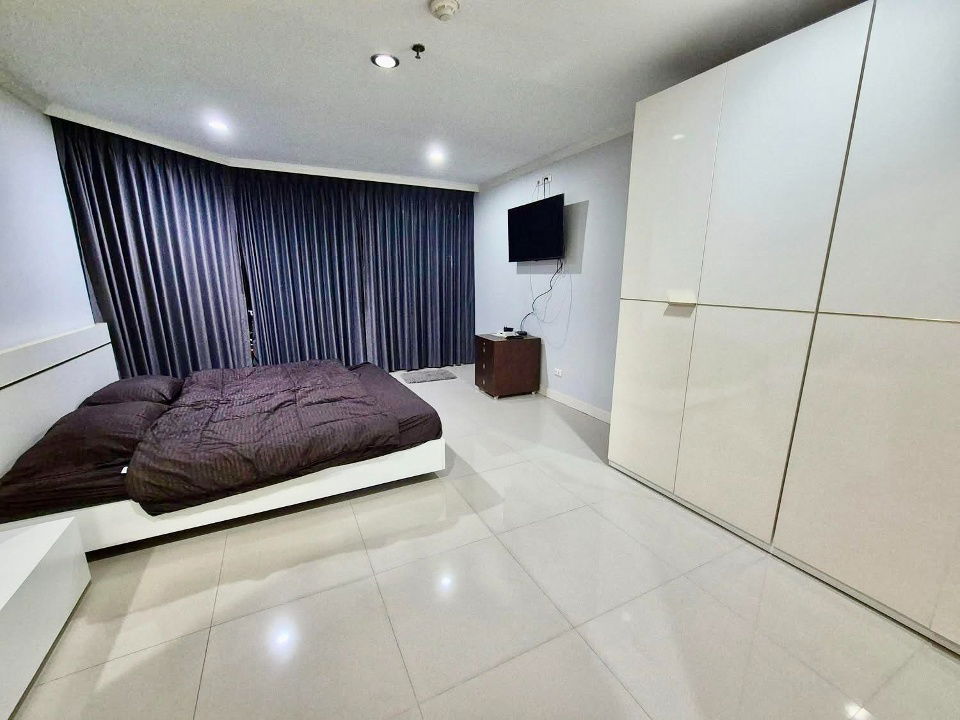 รูป code : E178 ให้เช่าคอนโด สุขุมวิท สวีท (Sukhumvit Suite) | ห้องใหญ่ 70 ตร.ม. ชั้น 28 ระเบียงกว้าง เฟอร์นิเจอร์ใหม่ทั้งห้อง ใกล้ BTS นานา 5 นาที - รูปที่ 11/14
