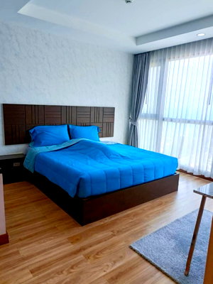 Condos for rent : For rent: Ladda Plus Condo, Sriracha city center, beautiful room, high floor, fully furnished, move in Ready.