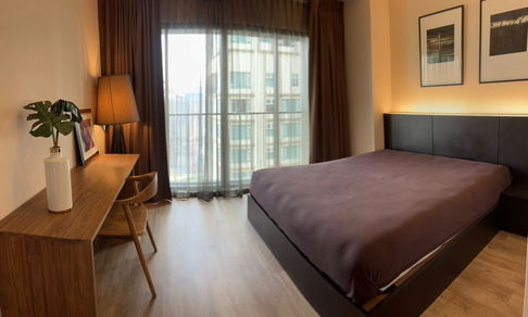 For Rent : ST0373 : Noble Solo
