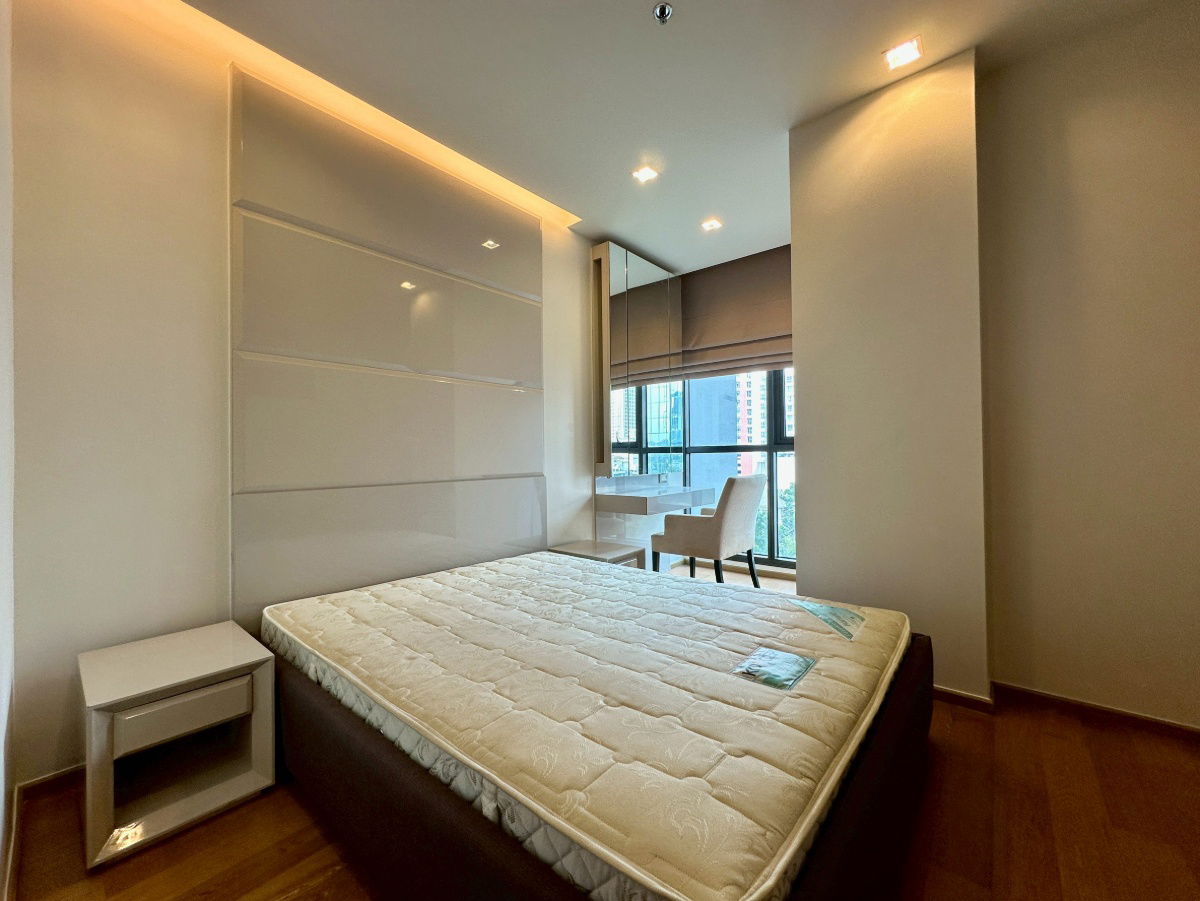 picture The Address Sathon – Spacious, Home-Like Living in the Heart of Sathorn. Comfortable for Families, with Easy Access to Everything. - 8/44