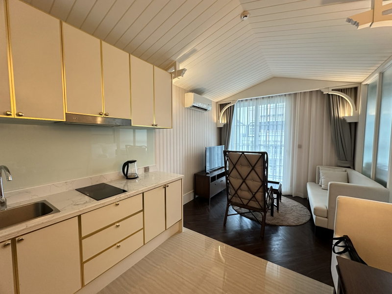 ขายบ้านเดี่ยว : Grand Florida Condo For Sale in Na Jomtien