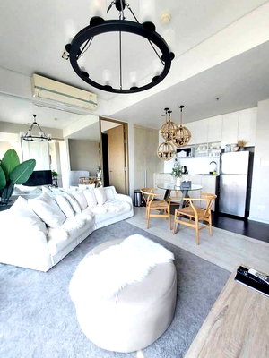 Condos for sale : Modern 2-Bedroom Condo for Sale at Veranda Residence Pattaya