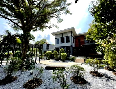 เช่าสำนักงาน MRT ไทรม้า : ให้เช่า อาคาร / คาเฟ่ / สำนักงาน 2 ชั้น บรรยากาศกลางสวน ซอยบางรักน้อย ท่าอิฐ ใกล้ MRT 